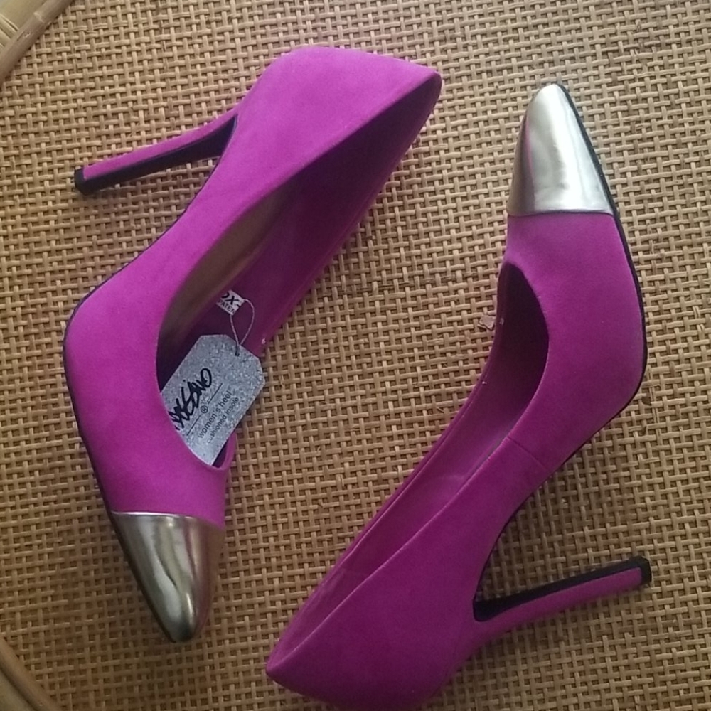 Fuschia Pumps with Gold tips